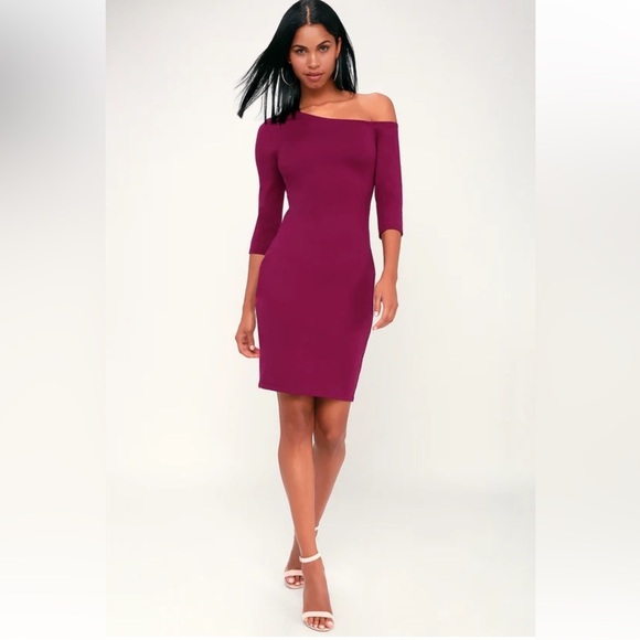 Lulus Precious‎ Thing Magenta Asymmetrical Off The Shoulder Mini Dress Sz S NEW - Picture 1 of 13